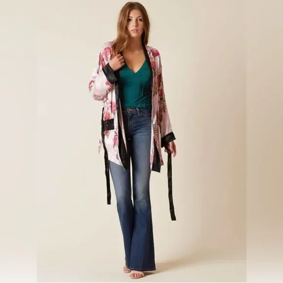 Free People intimately kimono pink and black floral. Small - Picture 2 of 3